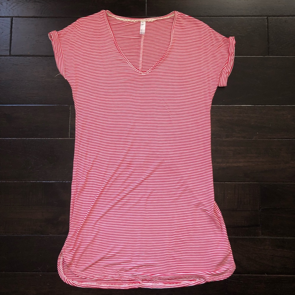 NEW red and white striped v-neck t-shirt dress